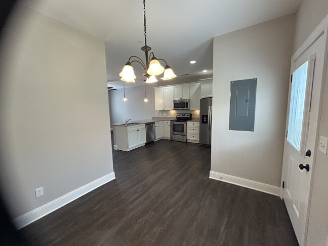Building Photo - New Townhomes Near TTU!