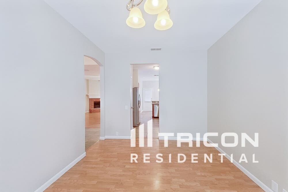 Building Photo - 4733 Grant Park Ave