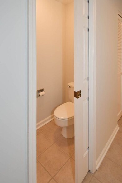Building Photo - 4444 Lindell Blvd