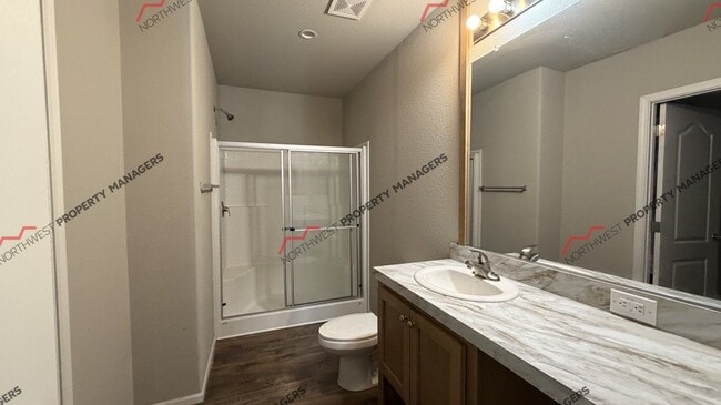 Building Photo - STATUS: *AVAILABLE* | R335 | $2295 + $100 flat rate for Electric and sewer