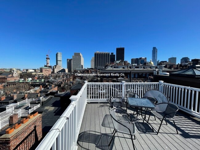 Building Photo - 15 Revere St