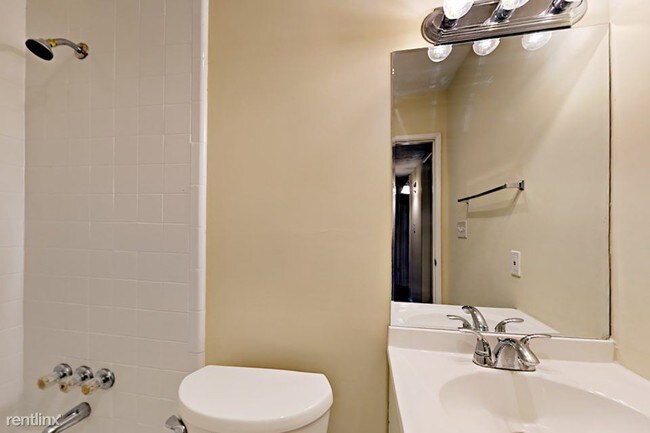 Building Photo - 105 Glace Rd