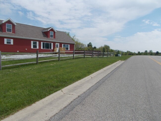 Building Photo - Large, Beautiful Home North of Richmond