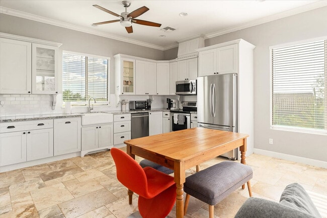 Building Photo - 6708 E Calle de Las Estrellas Rd