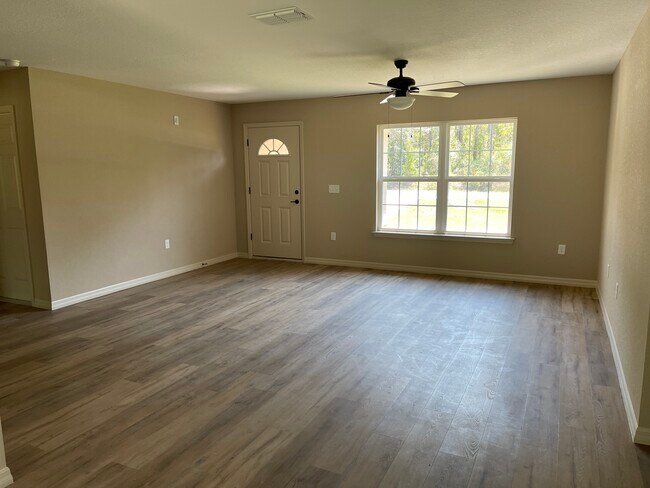 Building Photo - 22531 SW Nautilus Blvd