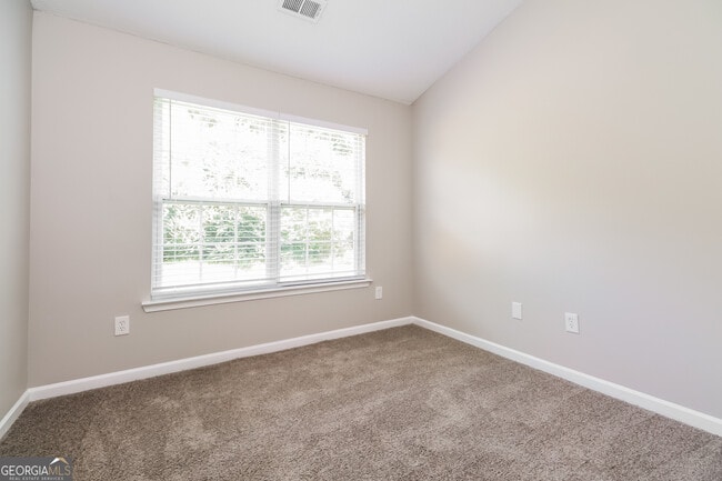 Building Photo - 192 Lossie Ln