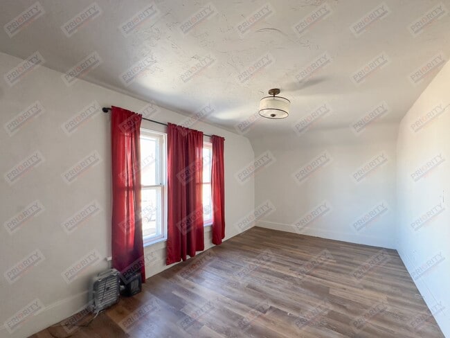 Building Photo - 500 Carey Ave