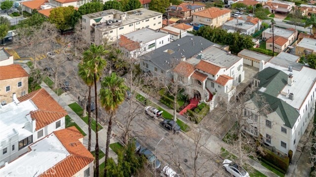 Building Photo - 204 S Arnaz Dr