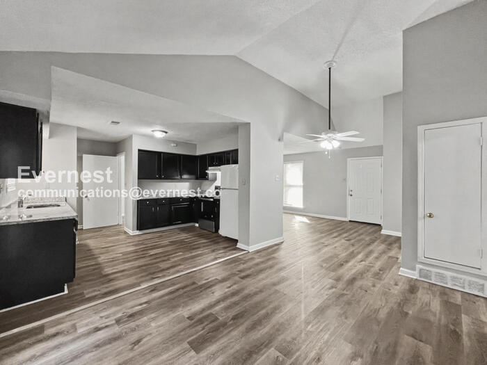 Building Photo - 4330 Almo Ave