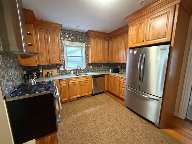 Building Photo - 99 Fayerweather St