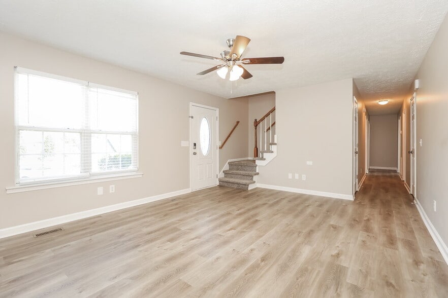 Building Photo - 1106 Gardendale Dr