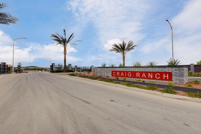 Building Photo - Stylish 3-Bedroom Home with Upgraded Kitch...