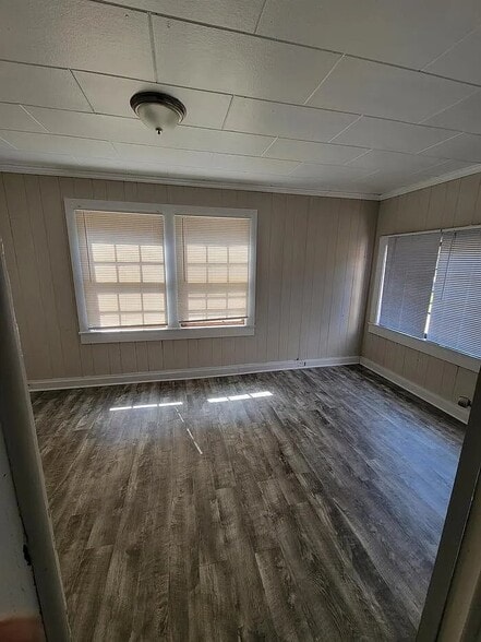 Building Photo - 318 Brevard St