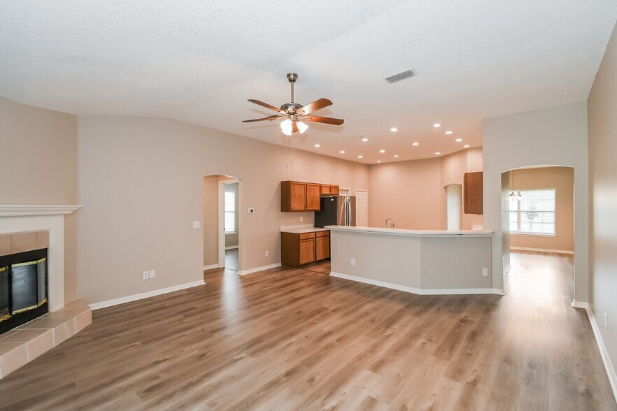 Building Photo - 3100 Havengate Dr