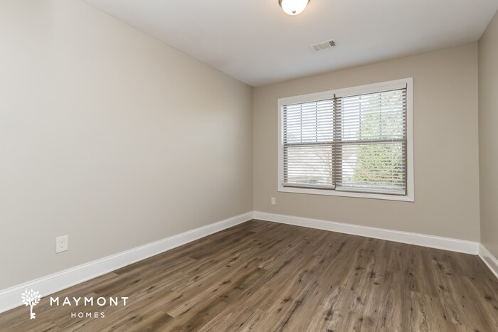 Building Photo - 1004 Allegiance Dr