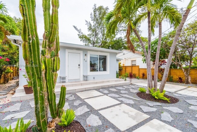 Building Photo - 44 NW 40th St