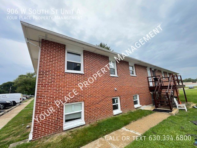 Building Photo - 906 W South St