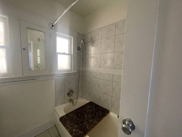 Building Photo - 1625 W 55th St