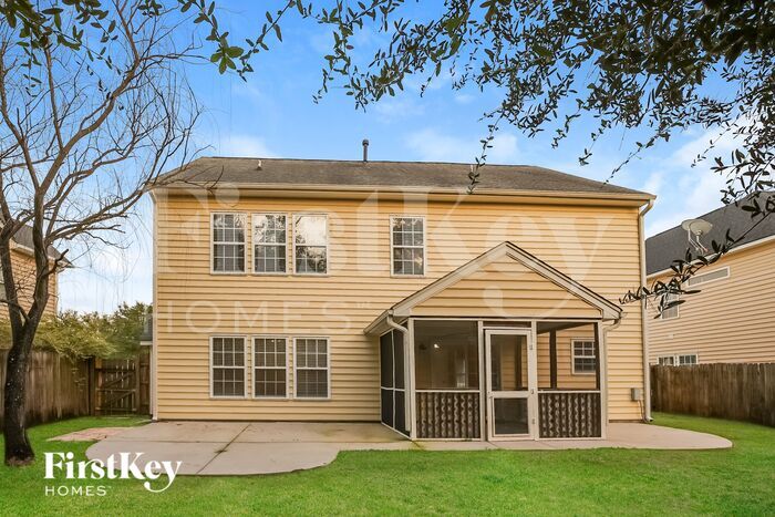 Building Photo - 5265 Stonewall Dr