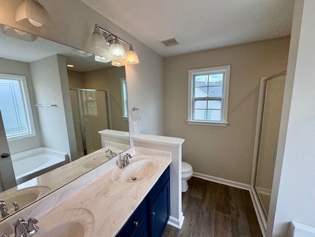 Building Photo - Heather Park Townhomes