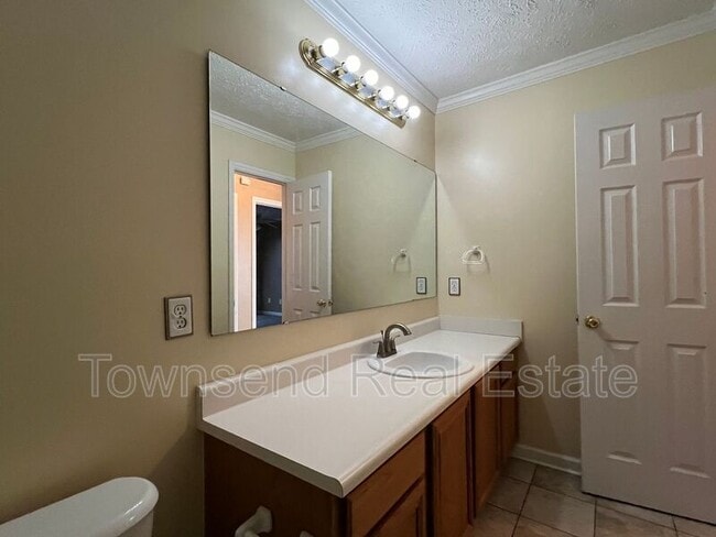 Building Photo - 5838 Bear Creek Cir