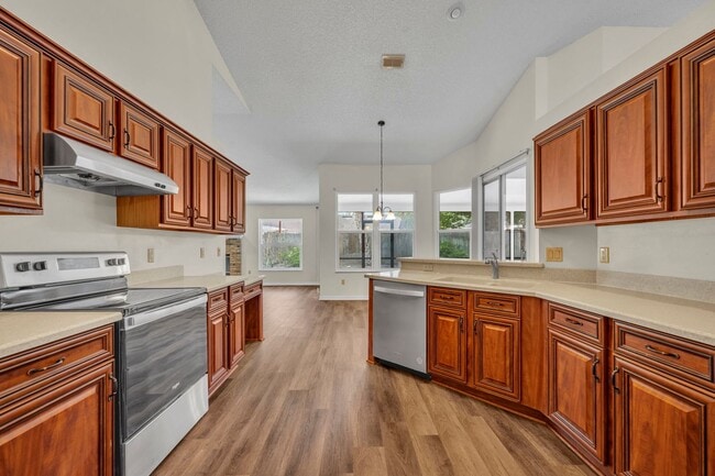 Building Photo - Great Oviedo Home in Bentley Woods!