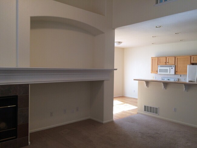 Building Photo - Beautiful 2B Condo in Lafayette's Autumn Ridge Neighborhood