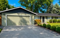 Building Photo - Very Nice 3 Bedroom 2 Bath Home-Located on a Corner Lot