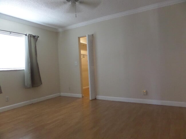 Building Photo - 3961 Loni St