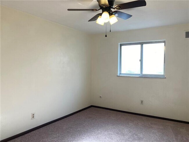 Building Photo - 313 Mystic Ave
