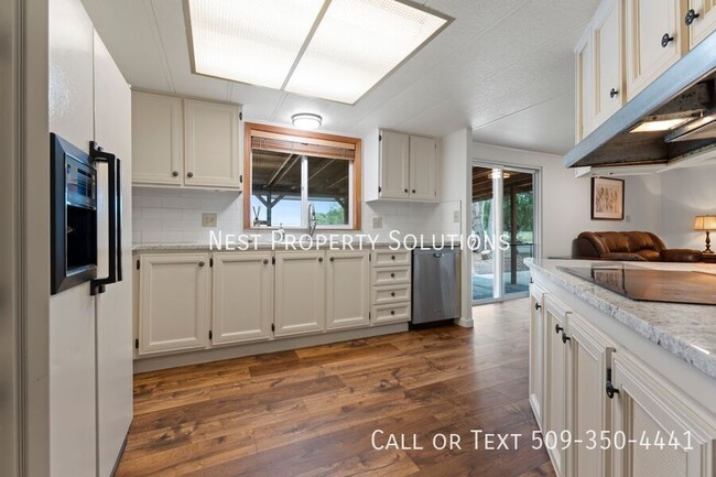 Building Photo - 10407 Kory Ln NE