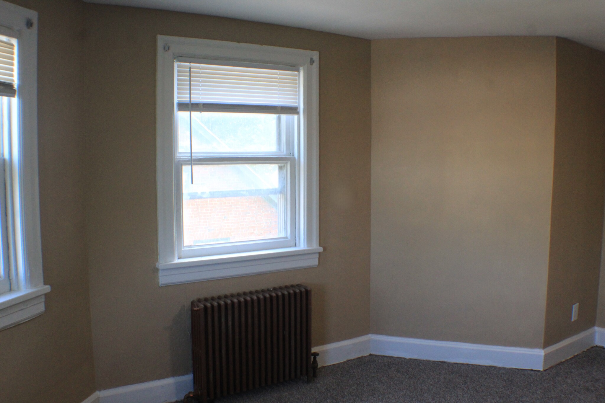 Livingroom - 266 S Prospect St