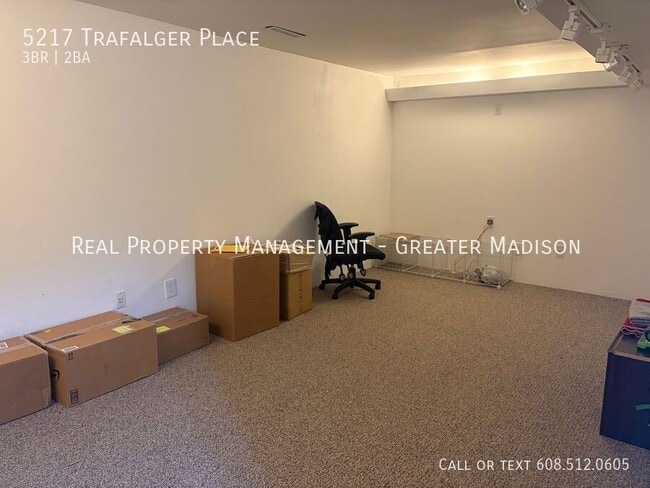 Building Photo - 5217 Trafalger Pl