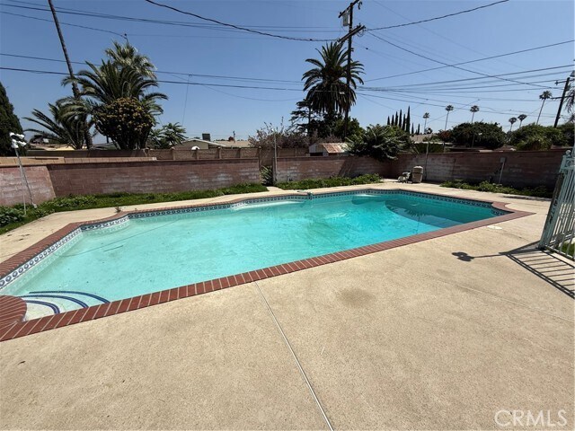 Building Photo - 9115 Encina Ave