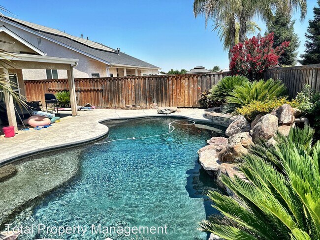 Building Photo - 4 br, 2 bath House - 826 Black Rock St.