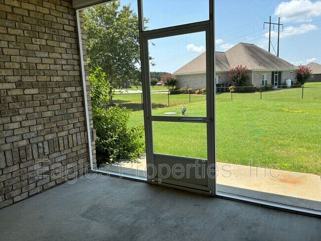 Building Photo - 103 S Merganser Dr