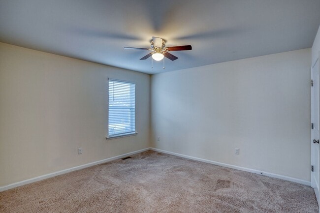 Building Photo - 67 Bostick Ln