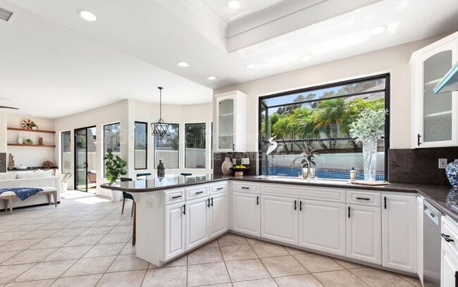 Building Photo - 994 Windflower Way