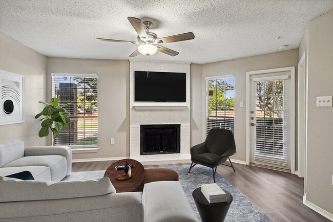 Building Photo - The Arbors of Las Colinas