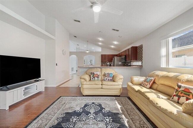 Building Photo - 2743 Stanwood Dr