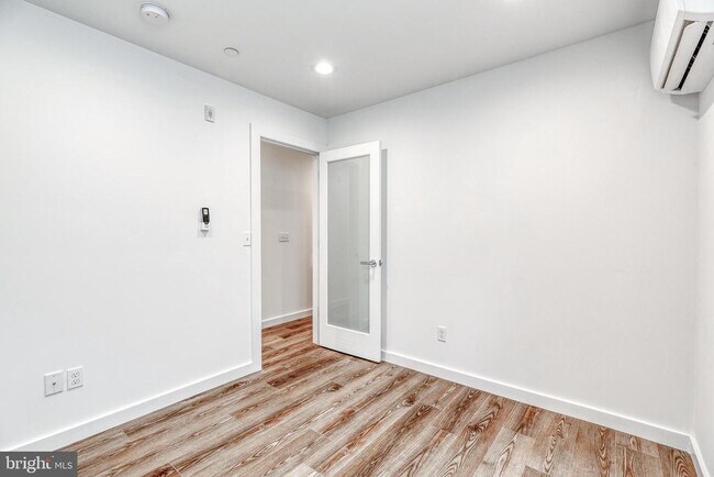 Building Photo - 751 N 43rd St