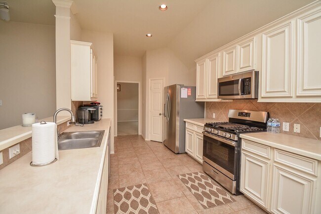 Building Photo - 21930 Grand Brook Ln