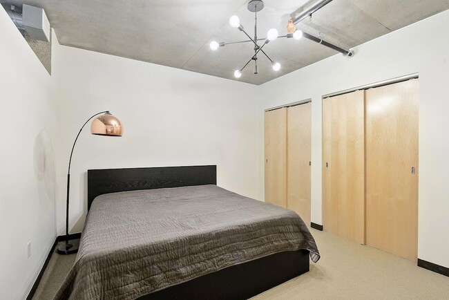 Building Photo - 730 N 4th St