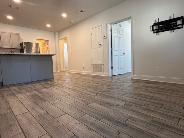 Building Photo - 318 S K St