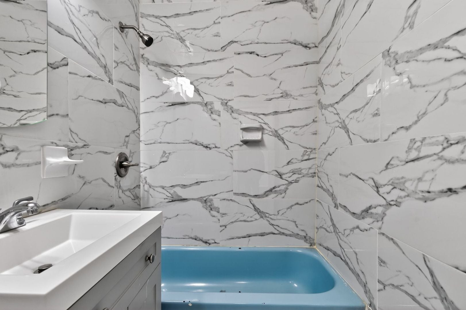 Building Photo - 1102 E 233rd St