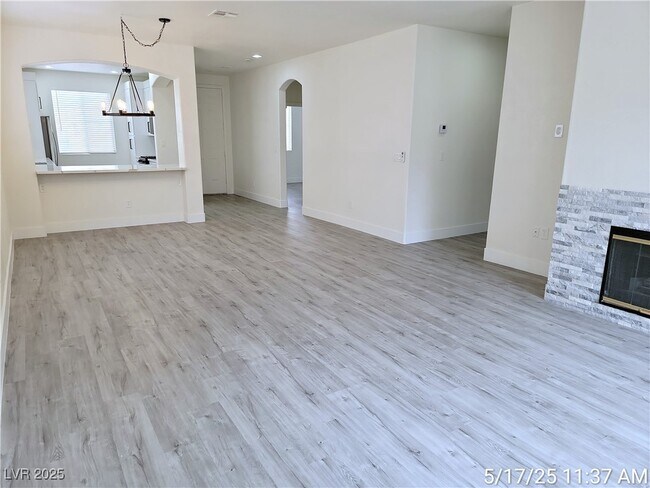 Building Photo - 2379 Brockton Way