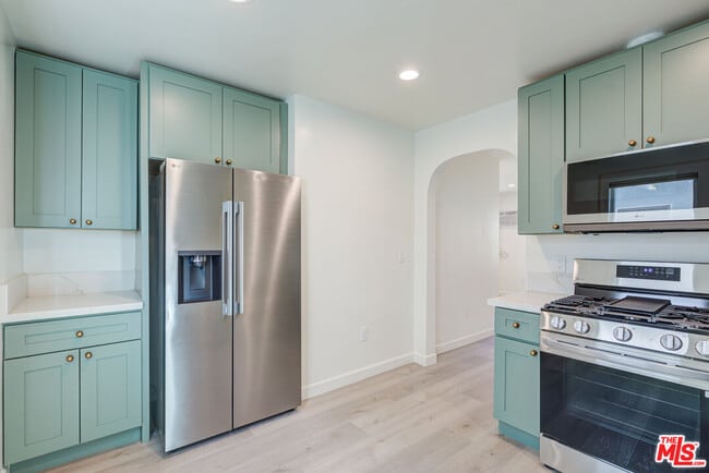 Building Photo - 12349 Riverside Dr