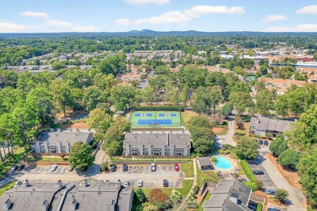 Building Photo - 110 Park Ridge Cir