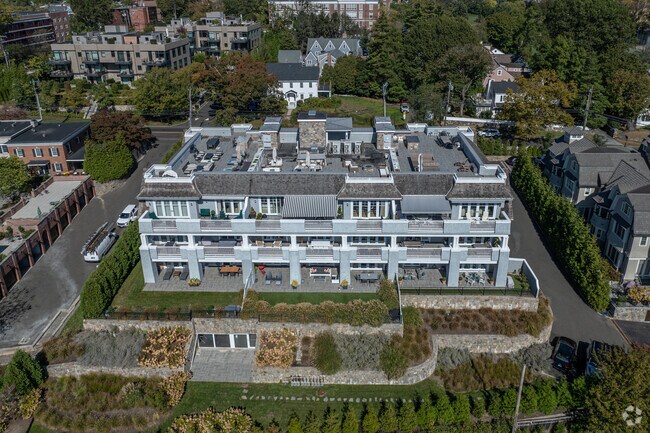 Building Photo - Beacon Hill II