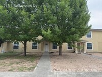 Building Photo - 218 E Broadview Dr
